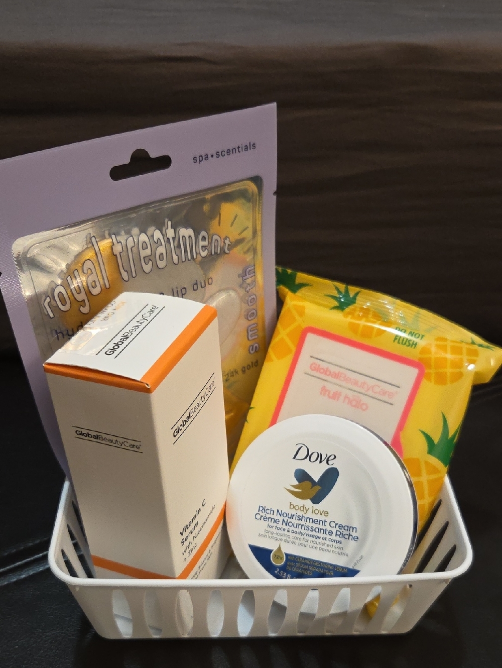 4 Piece Gift Set With Dove Body Cream And Basket - White And Yellow